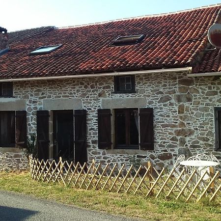 La Croix De Camargue Bed and Breakfast Oradour-sur-Glane Exteriör bild