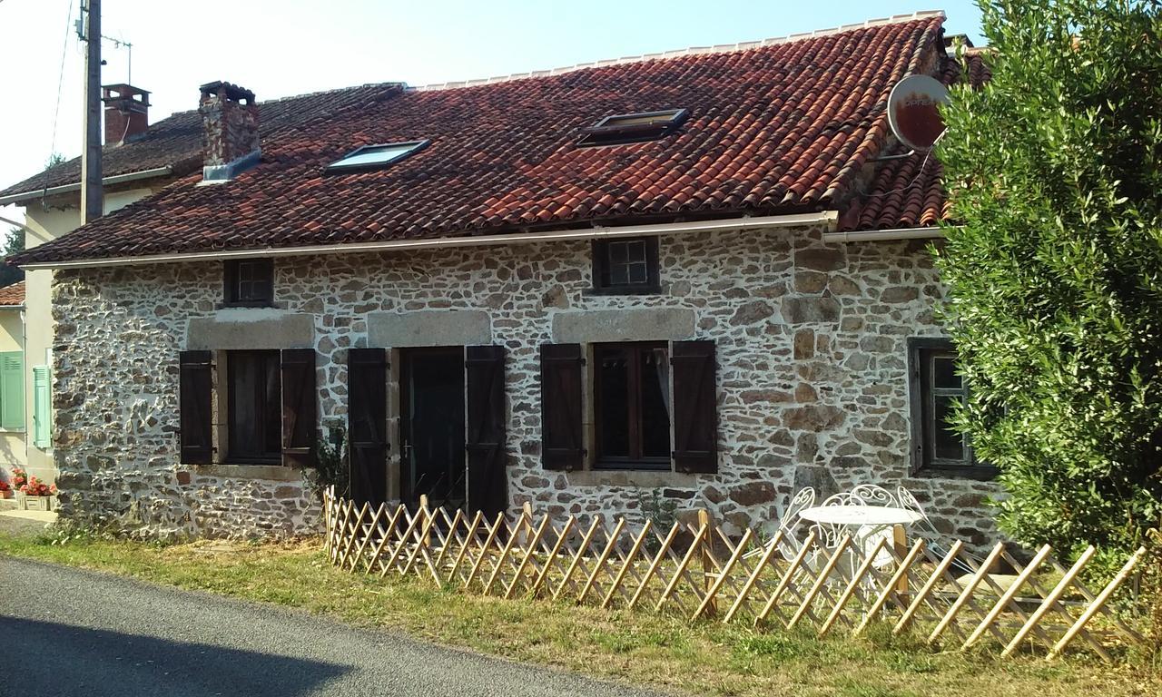 La Croix De Camargue Bed and Breakfast Oradour-sur-Glane Exteriör bild