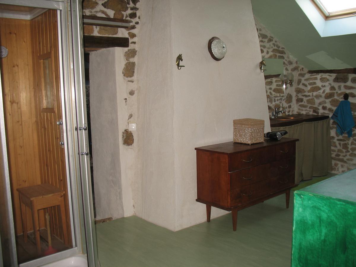 La Croix De Camargue Bed and Breakfast Oradour-sur-Glane Exteriör bild