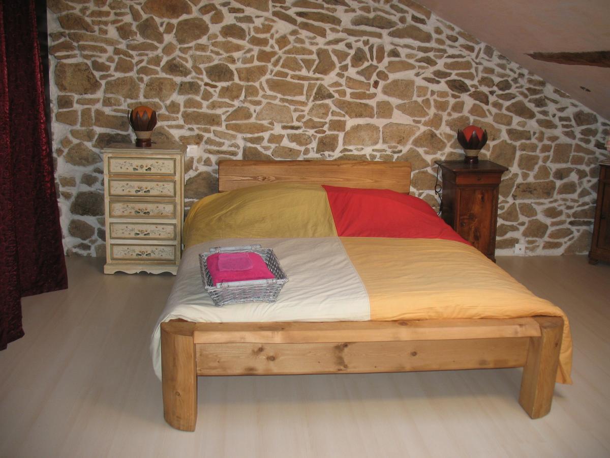 La Croix De Camargue Bed and Breakfast Oradour-sur-Glane Exteriör bild